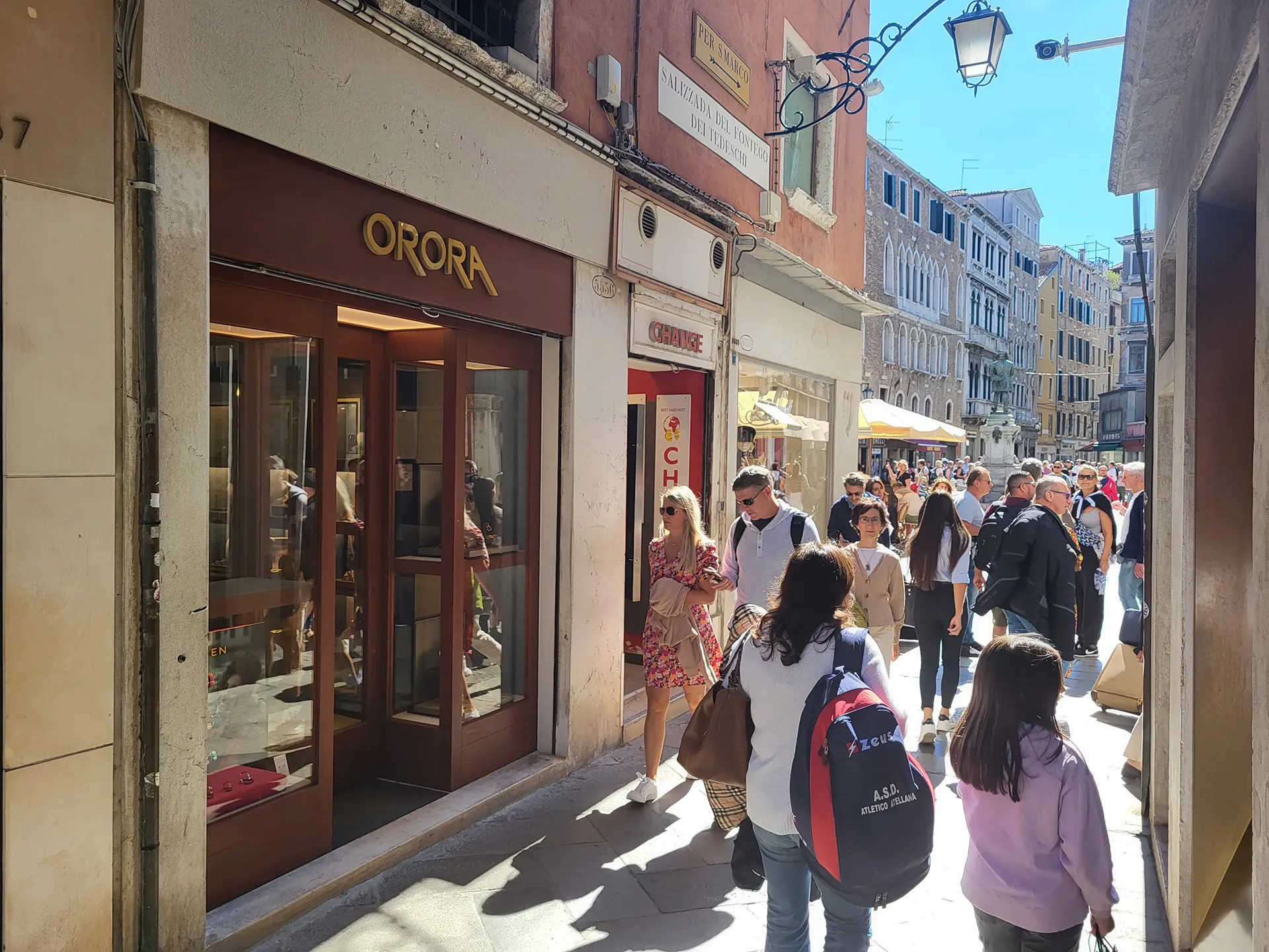 Campo San Bortolomio - Venezia